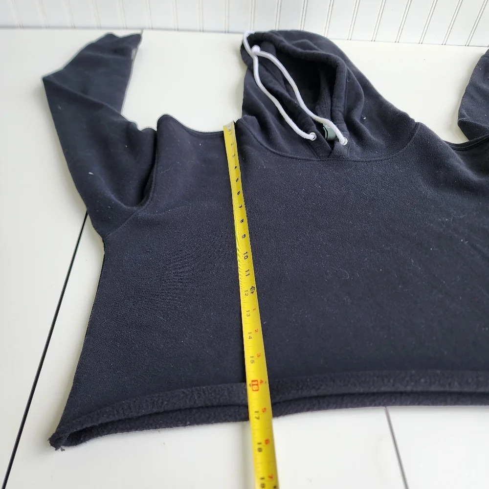 Wild Fable Women’s Cropped Hoodie Sweatshirt Black Ebony Pullover Sz M - Picture 6 of 10